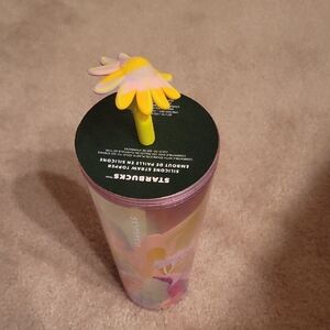Starbucks Summer 2024 Flower Field Straw Topper Venti 24 oz cold cup tumbler. 